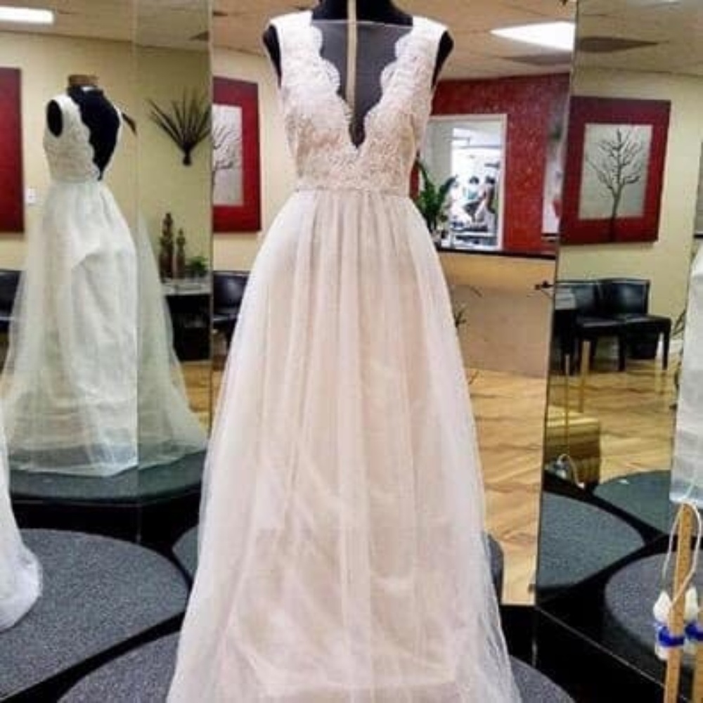 Lulu's Blush Gown
